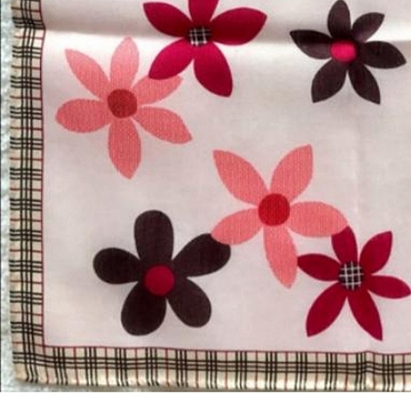 🌺  Burberry "Pink Daisy" Nova Check Mini Scarf / Handkerchief NEW ** - Picture 5 of 10